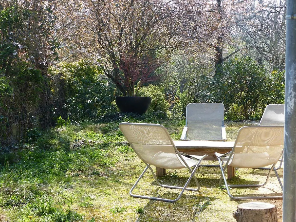 Absolut Oiseaux Bed & Breakfast Parisot  France